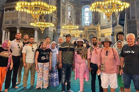 Evite colas : TOUR PRIVADO Tesoros secretos de Estambul w/Lunch