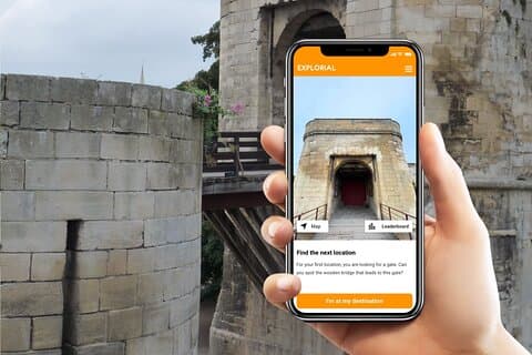 Caen Scavenger Hunt and Sights Self-Guided Tour