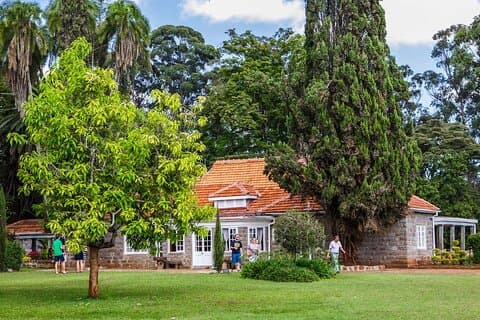 Parc national de Nairobi, Karen Blixen, centre Kobe Beads et Bomas