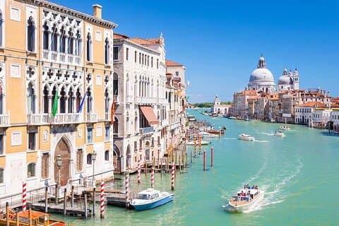 Private Gondola Serenade & Exclusive Venice eBook