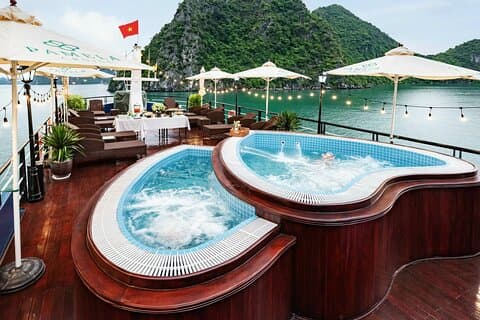 1-dags Pamela 5-stjernet luksuskrydstogt fra Halong Bay, Jacuzzi Pool