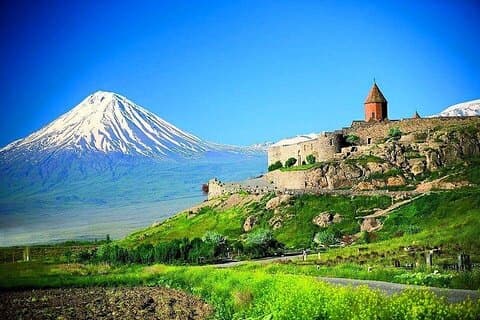 Noravank kloster Privat rundtur med Birds Cave och Areni vingård
