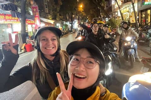Hanoi Street Food tour per scooter – Lokale ervaring
