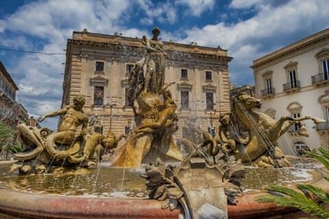 Tour privado de 8 horas por Siracusa, Ortigia y Noto