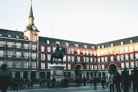 Visite privée d'une journée complète des monuments de Madrid avec guide