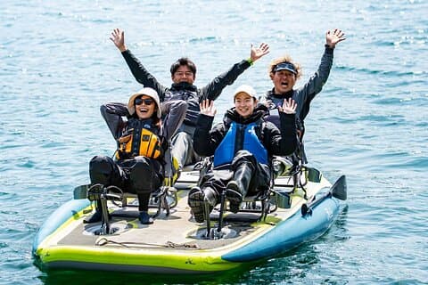 4 Seat Boat Experience on the Lake with a view of Mt. Fuji
