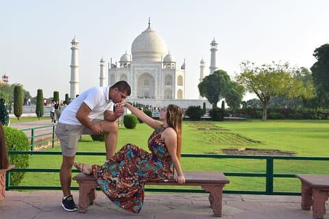 Tour privato di Agra e Taj Mahal da Delhi con colazione