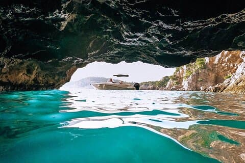 Private Speedboat Tour: Blue Cave, Elaphite Islands & Hidden Gems