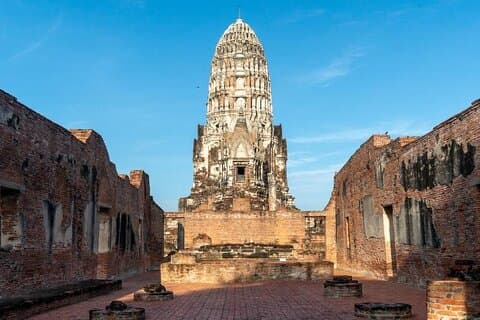 Ayutthaya Three Temple Tour and Scenic Boat Ride Experience