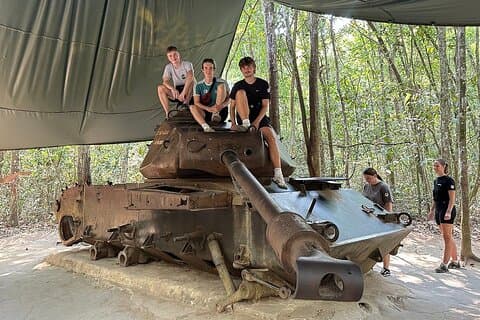Visite privée d'histoire de la guerre des tunnels de Cu Chi d'une demi-journée