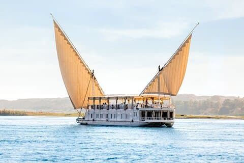 3 Nächte von Assuan nach Luxor Dahabiya Nilkreuzfahrt und Abu Simbel