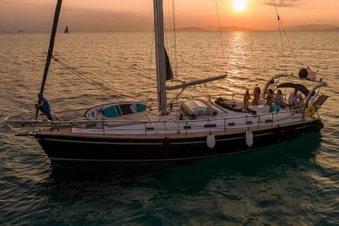 Zonsondergang privé halve dag zeilen in Attica Riviera