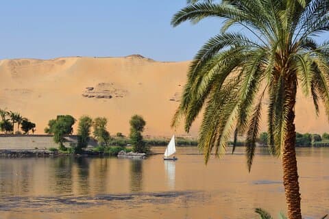 Private Transfer From Soma Bay To Aswan City