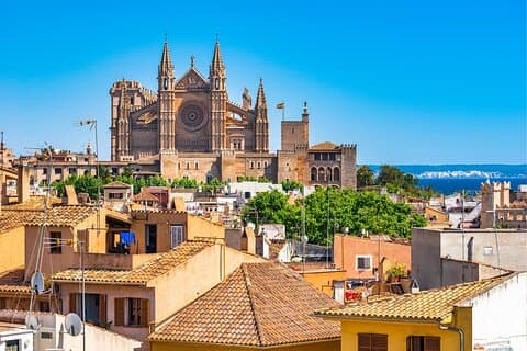 Búsqueda del tesoro en Palma Mallorca & tour a pie audio