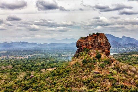Aventura de 8 días en Sri Lanka con hoteles y transporte