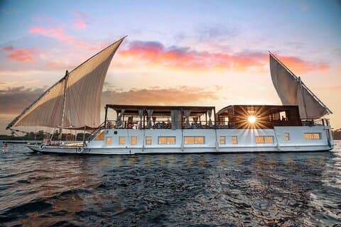 Dahabiya Nile Cruise från Aswan till Luxor Inclusions Dendera