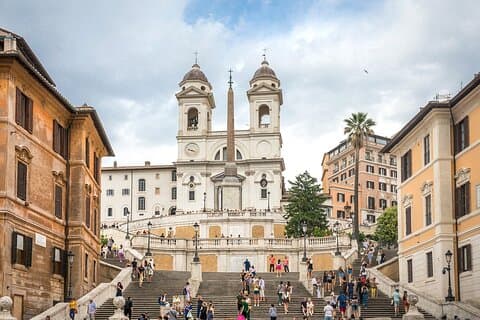 Tour a piedi di Roma : Esplora i principali luoghi d'interesse e le gemme nascoste