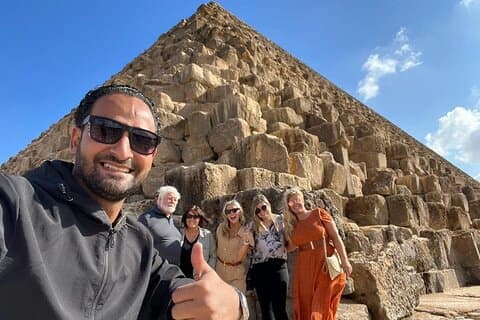 Inngangsbillett til Giza Pyramids Area med henting og avlevering inkludert
