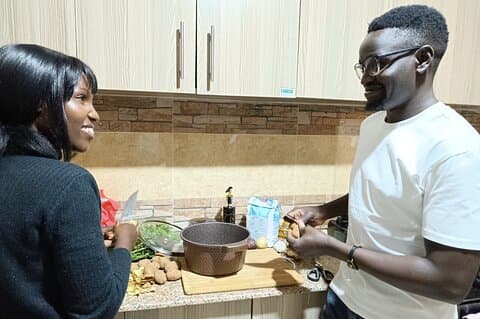 Corso di cucina keniota e autentica esperienza culinaria con un locale