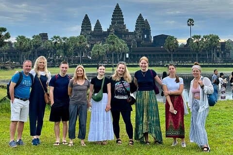 Hela dagen Utforska Angkor Wat gick med på tur