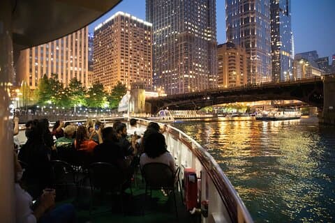 Chicago River Ghost & Dark History nattkryssning