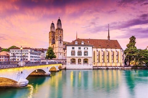 Chasse au trésor à Zurich & visite audio à pied