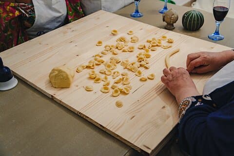 Polignano: Aula de culinária tradicional com aperitivo e vinho incluídos