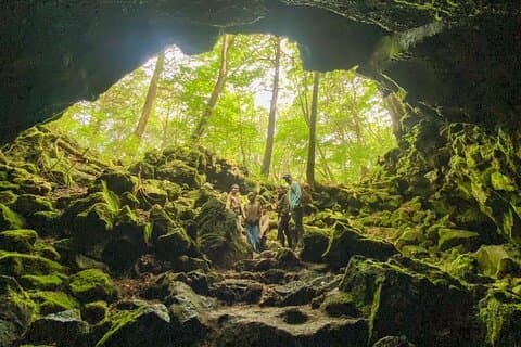 富士山の自然と文化を楽しむプライベートローカルハイキング