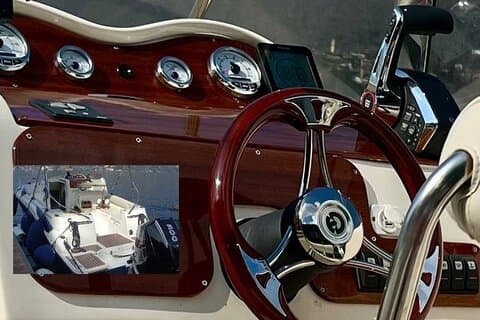 Classic boat tour on Lake Como