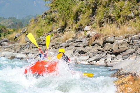 Rafting de medio día en el río Blanco del Alto Seti desde Pokhara
