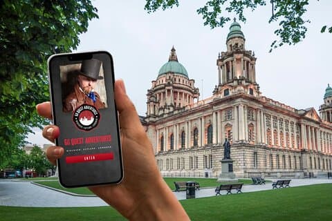 Oplev Belfast: Selvguidet gåtur og interaktiv skattejagt