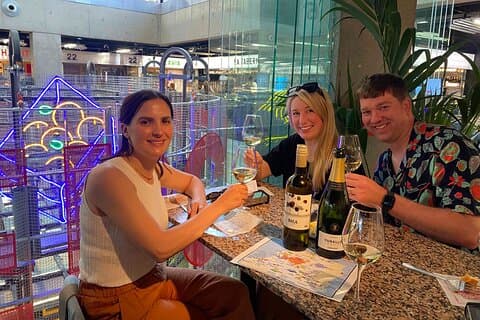 Madrid Liten grupp spanska viner och tapas med blindprovning