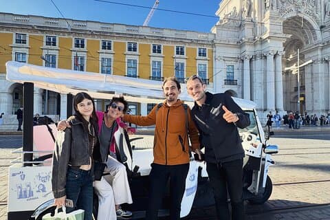 Tuk-Tuk Lissabon: Alfama, uitzichtpunten & lokale smaken