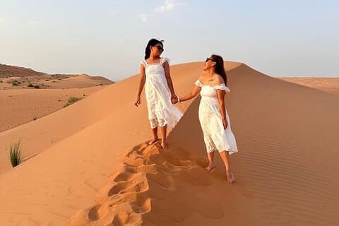 Private Watching Sunrise at Wahiba Sand Desert & Wadi Bani Khalid