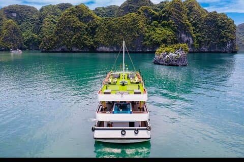 Halong Heritage Luxury Day Cruise with Jacuzzi and Buffet Lunch