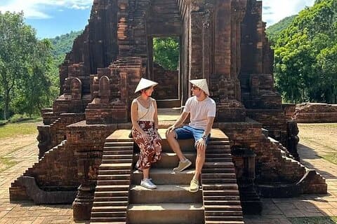 Visite en groupe du sanctuaire de My Son et de la rivière Thu Bon au départ de Hoi An