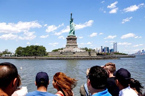 New York City 90 - Minutt cruise: Lady Liberty, Broer og Skyline