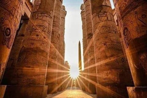 Private Luxor 2-Tages-Tour inklusive Kings Valley und 9 weiteren