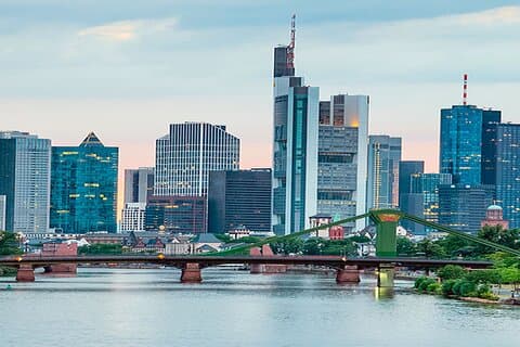 Opdag Frankfurt: En rejse gennem dets historie og modernitet