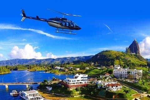 Guatapé Full Day Tour – Piedra del Peñol with Breakfast & Lunch