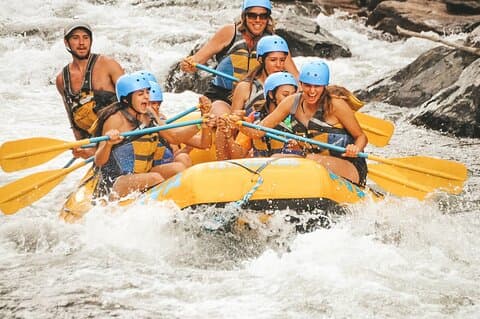 Upper Clear Creek Whitewater Rafting mais Cliffside Zipline de Idaho Springs