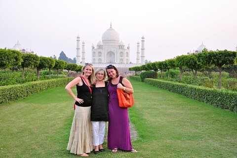 Samme dag Skip-the-Line Taj Mahal og Agra Fort Tour fra Delhi
