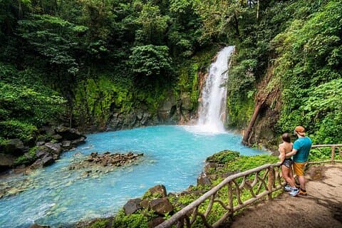 Hoteller i nærheden af Rio Celeste Waterfall