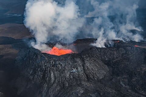 Excursão por helicóptero sobre a área do vulcão Reykjanes a partir de Reykjavik
