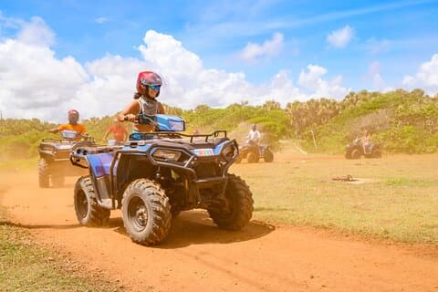 Double Thrill Experience: ATV ou Dune Buggy & Zipline