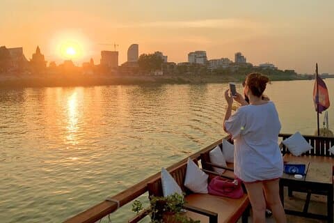 Croisière au coucher du soleil sur le Mékong à Phnom Penh