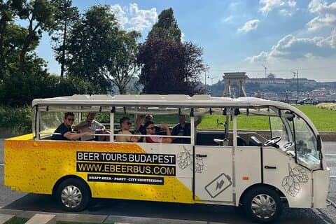 Budapest Party BeerBus Unlimited Beer & City- Private 60Min. Tour