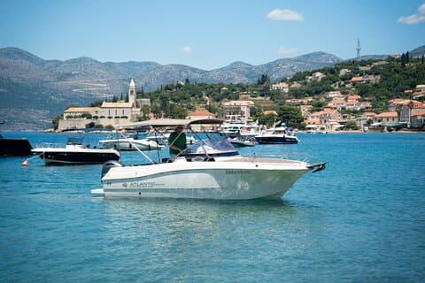 Discover Elaphite Islands and Hidden Caves in Dubrovnik