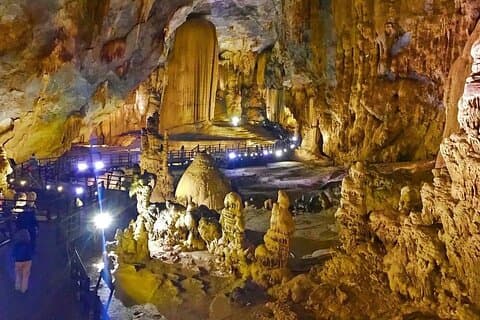 Hue till Phong Nha & Paradise Cave: Privat endagstur