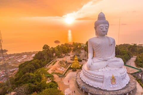 Small Group Phuket Highlights City Tour and Batik Experience